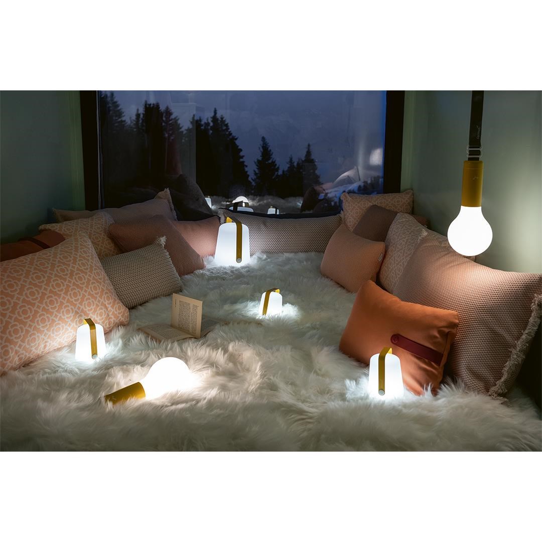 Fermob venkovní LED lampa BALAD - Honey (hladký povrch)_0