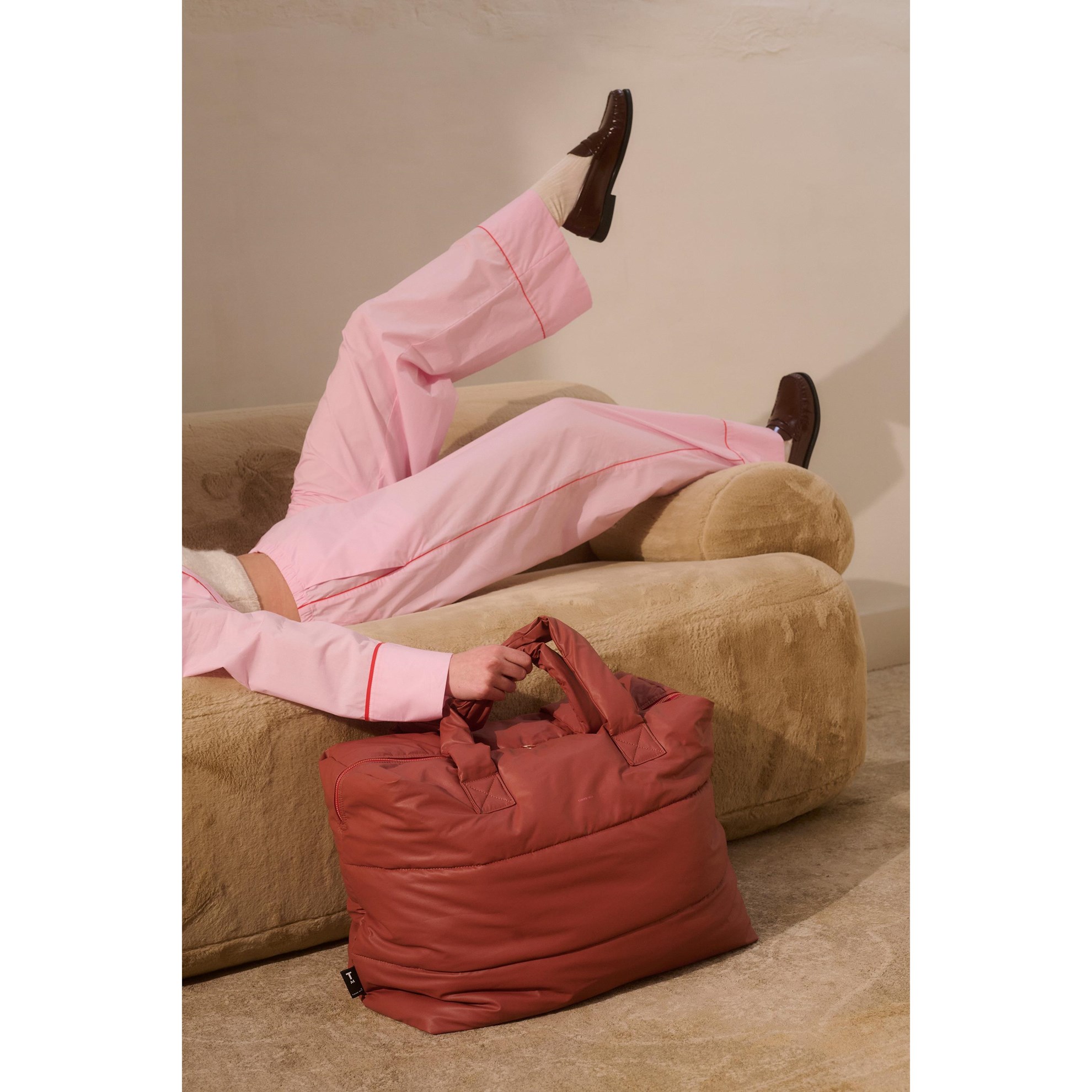 Velká prošívaná taška Tinne + Mia CAMILL red wood_4