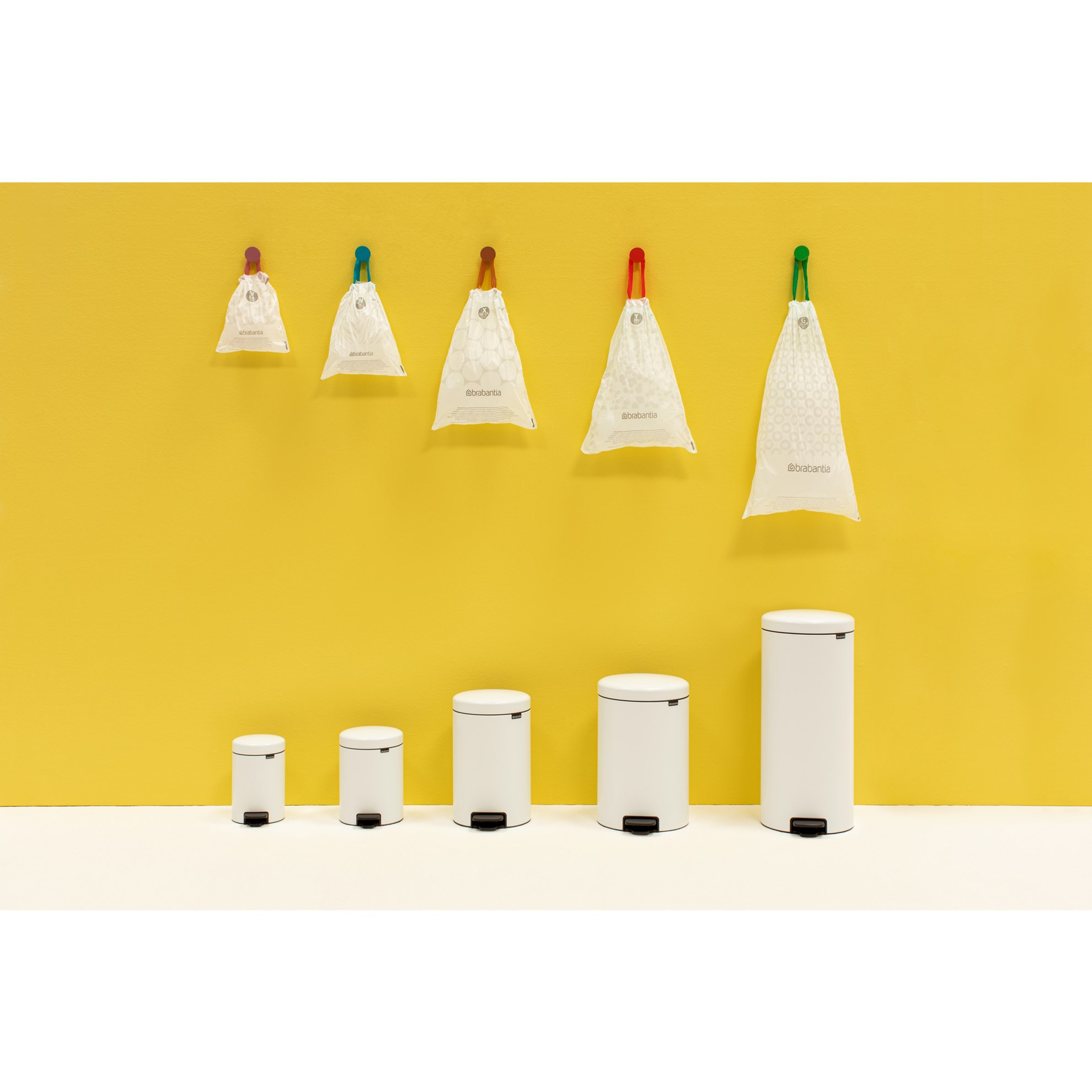 Pedálový odpadkový koš Brabantia NEW ICON 5l bílý_4