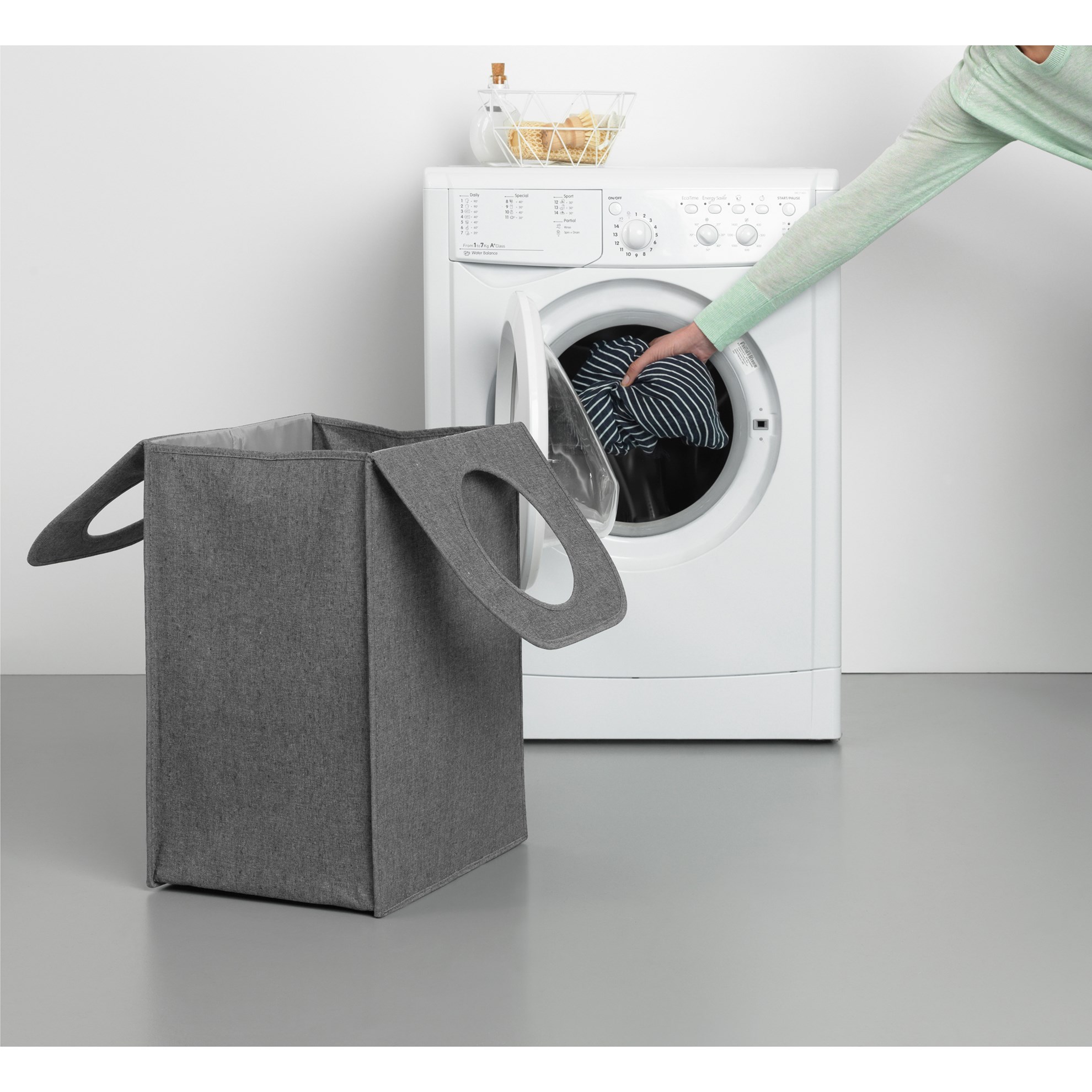 Koš/taška na prádlo Brabantia 55l černý_2