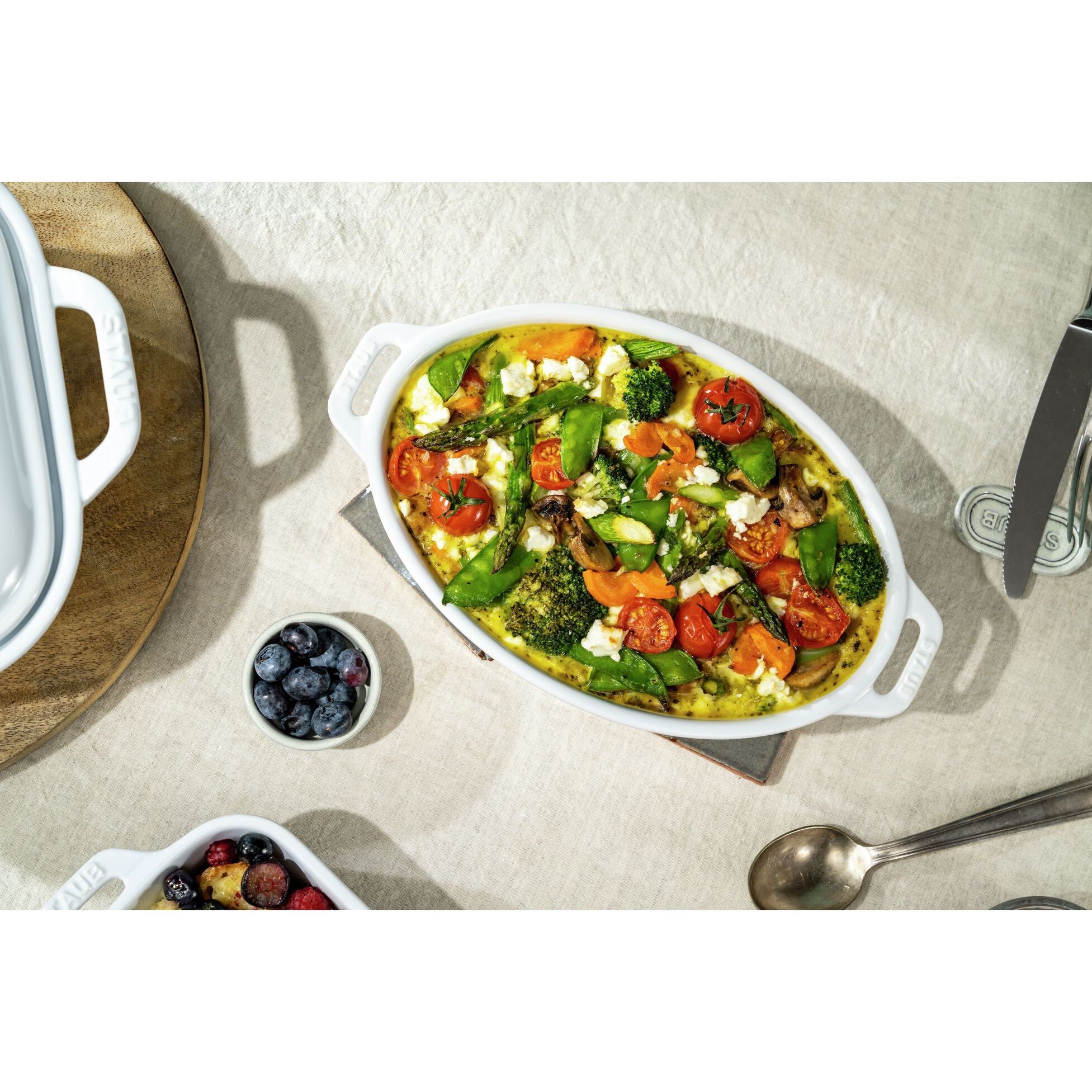 Zapékací mísa STAUB 28 cm bílá_2