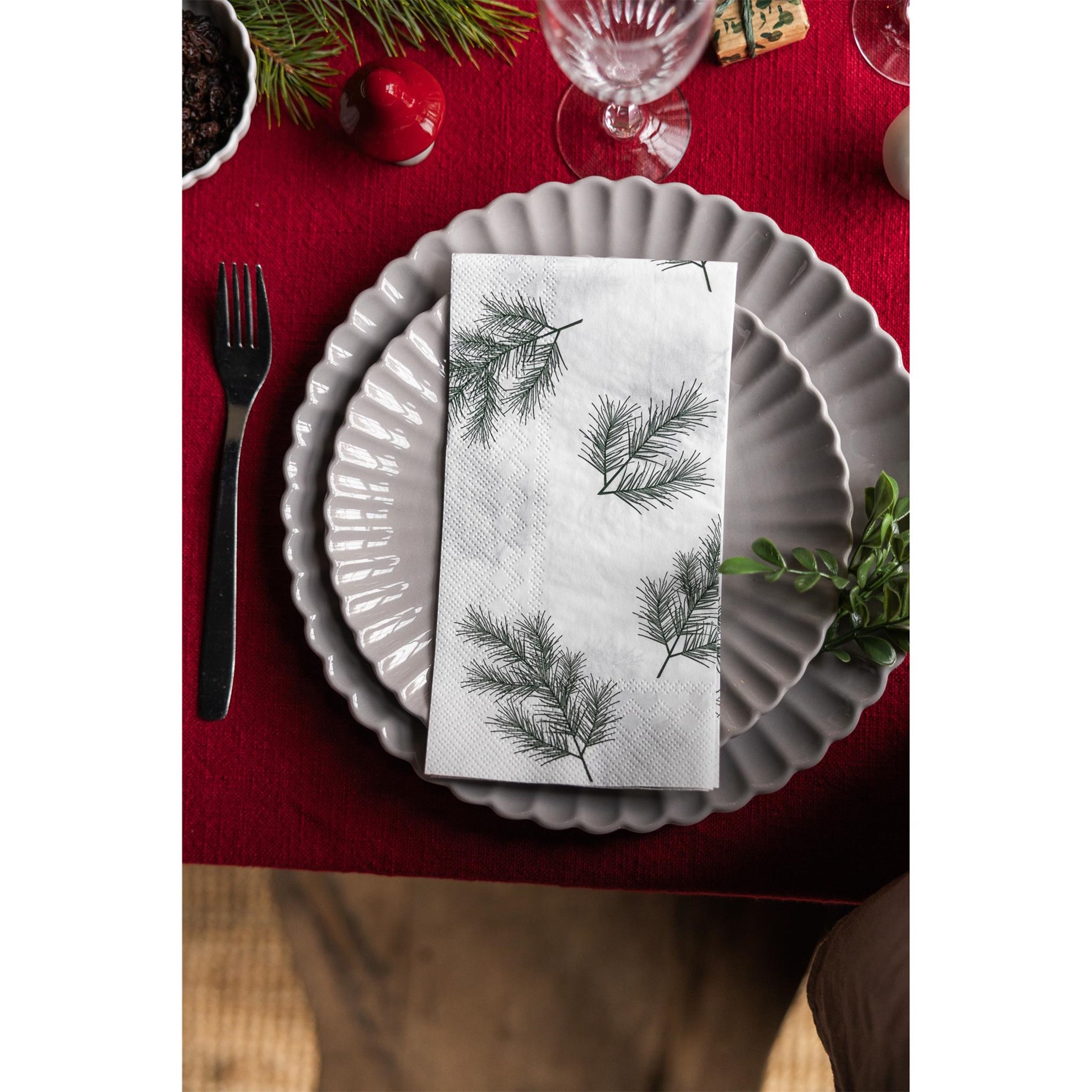 Papírové ubrousky VINTERGRAN 11x21cm 16ks bílé/dekor větvičky_1