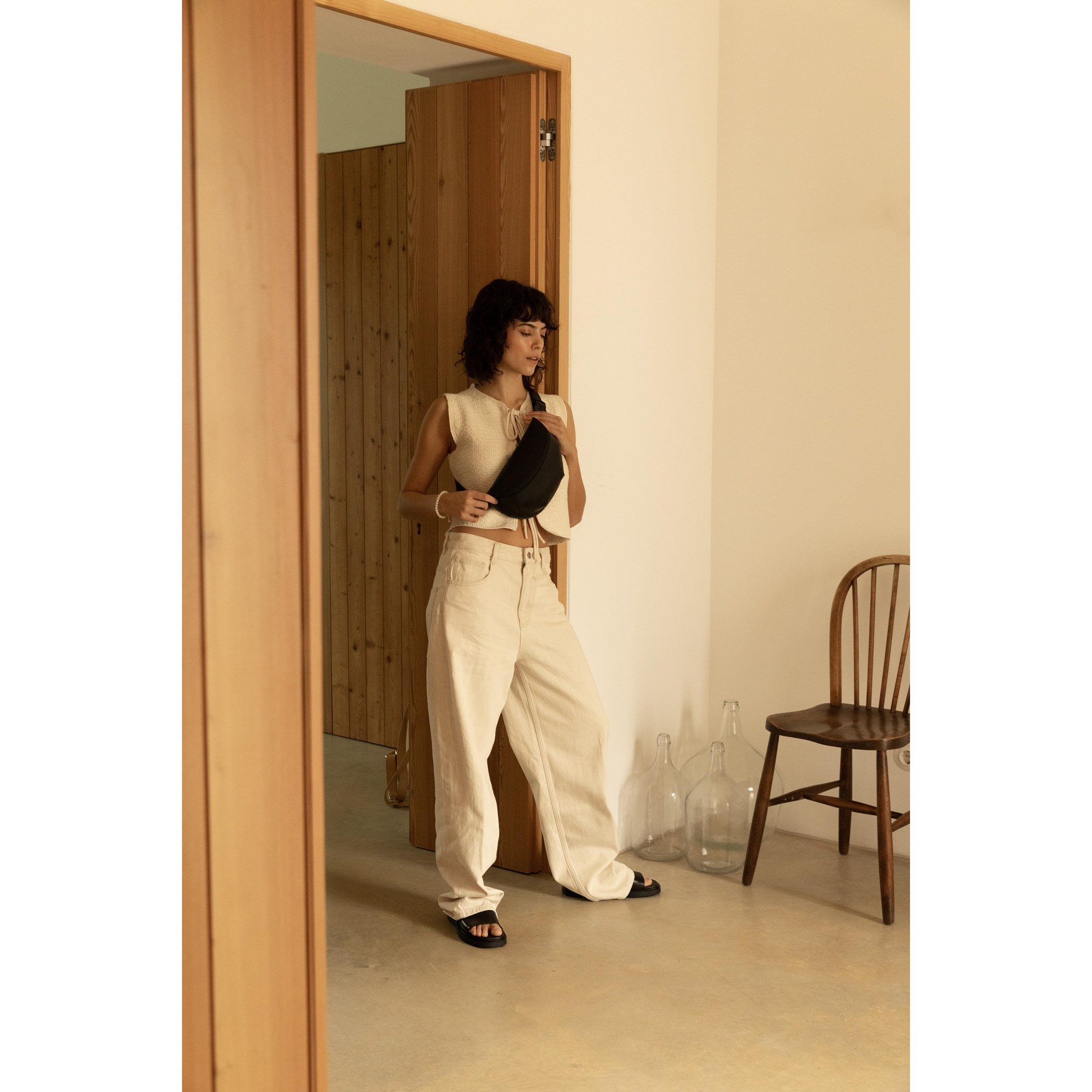 Ledvinka Monk & Anna SUSUKI black_3