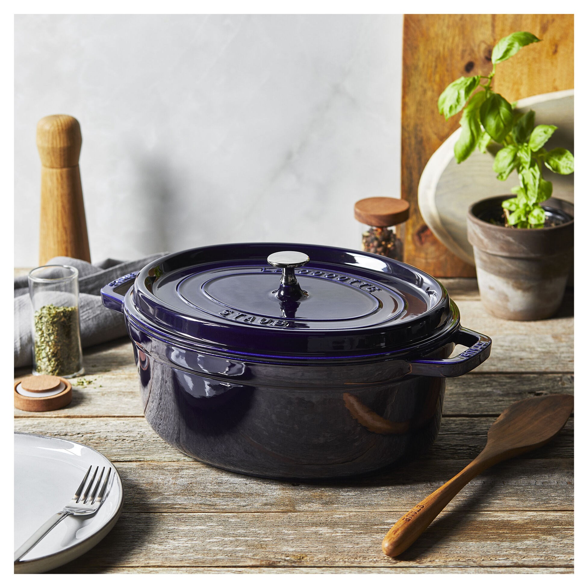 Hrnec STAUB  oválný 31cm modrý 5,5l_0