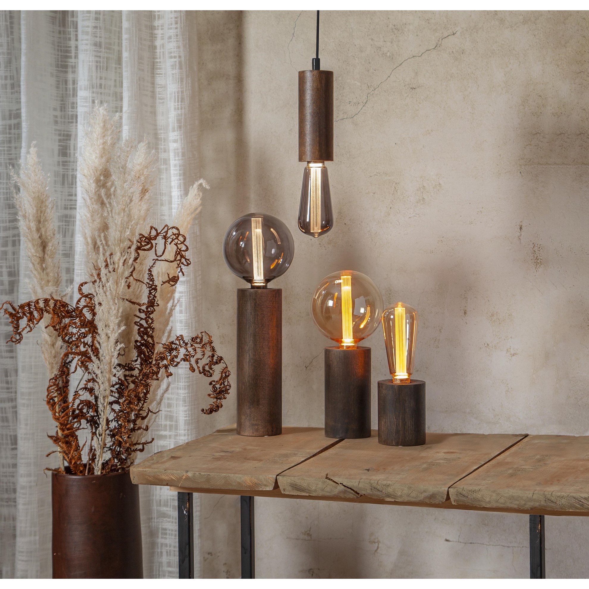 LED dekorační žárovka E27, 45lm, 2800K, černá_0