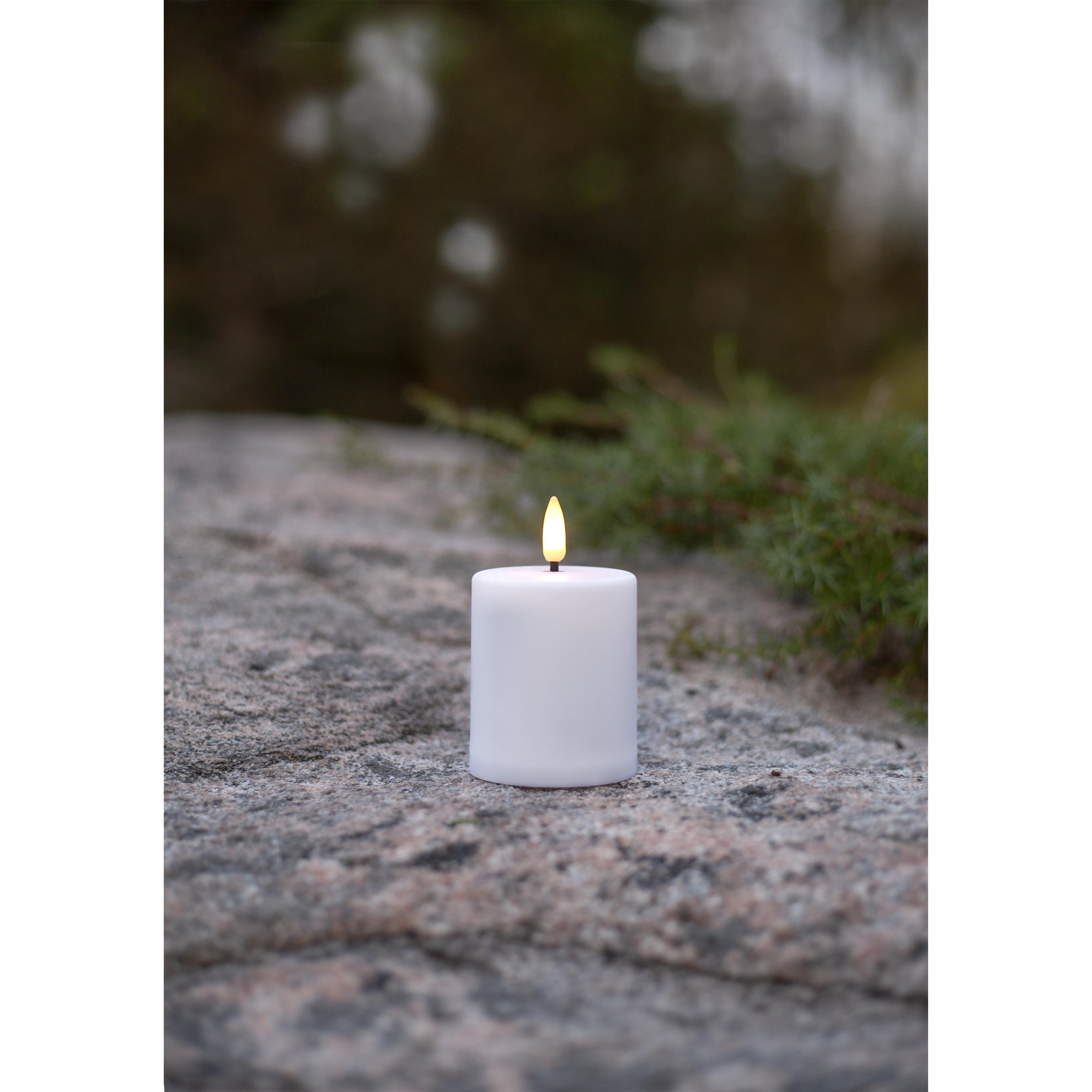 LED svíčka FLAMME PAULA 10 cm bílá_3