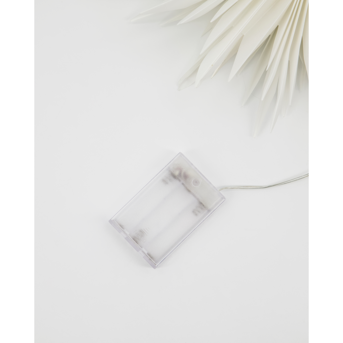 Papírová hvězda / špice na strom House Doctor GANT s LED_3