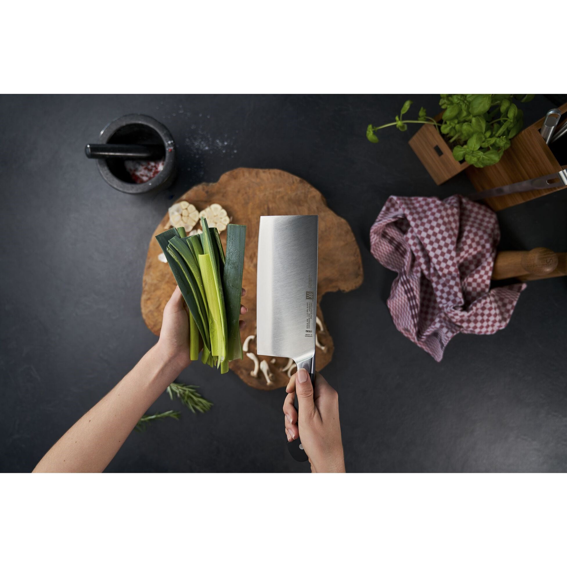 Čínský nůž na zeleninu 18cm ZWILLING PRO_6