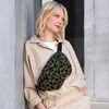 Ledvinka Reisenthel Beltbag teddy leo olive_0