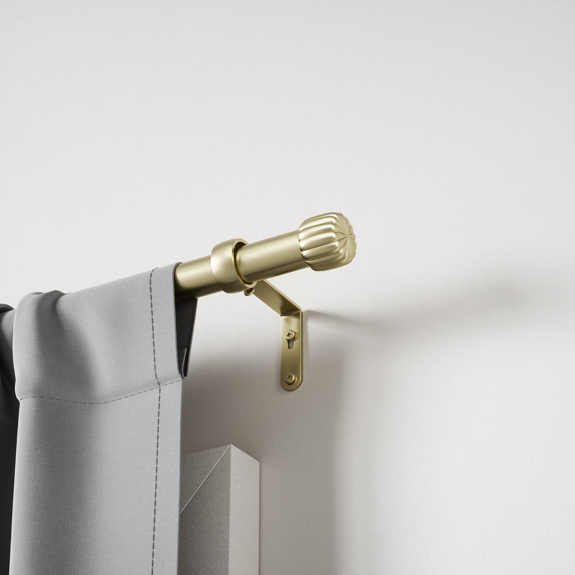 Rozšířitelná garnýž Umbra CLEO 91-168cm zlatá_2