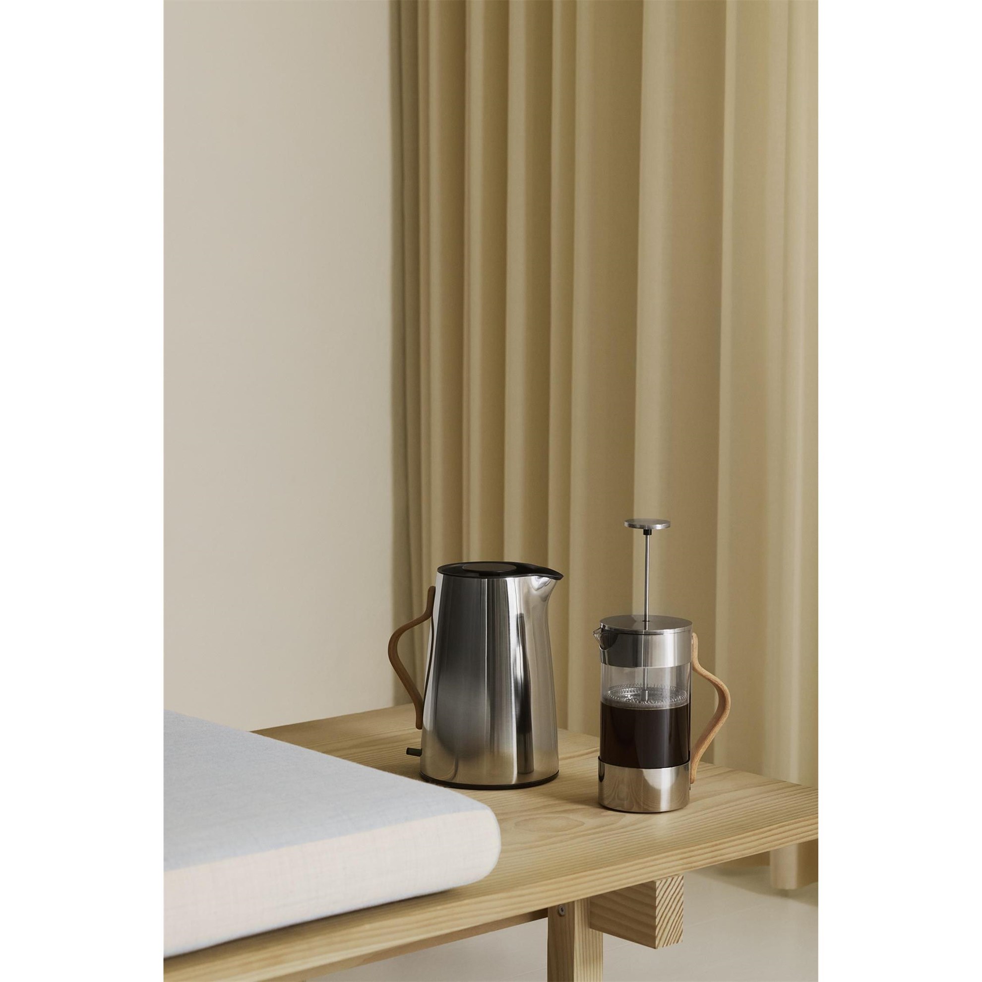 Rychlovarná konvice Stelton EMMA 1,2l stříbrná_0