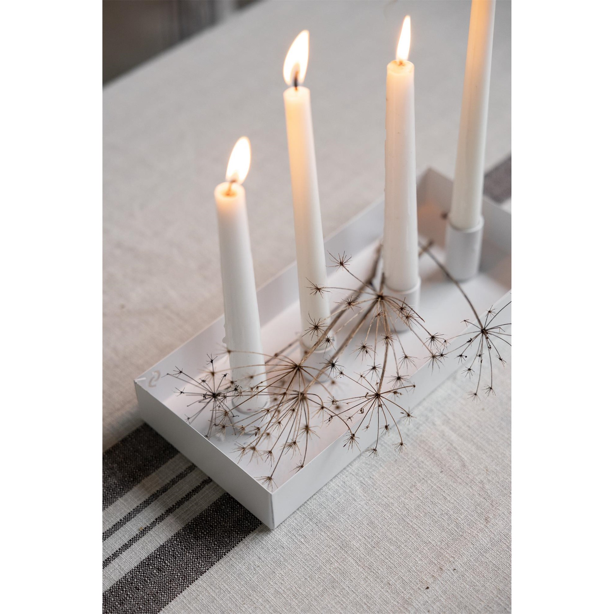 Adventní svícen SUND s magnetickým držáky na svíčky 2,1 cm bílý_0