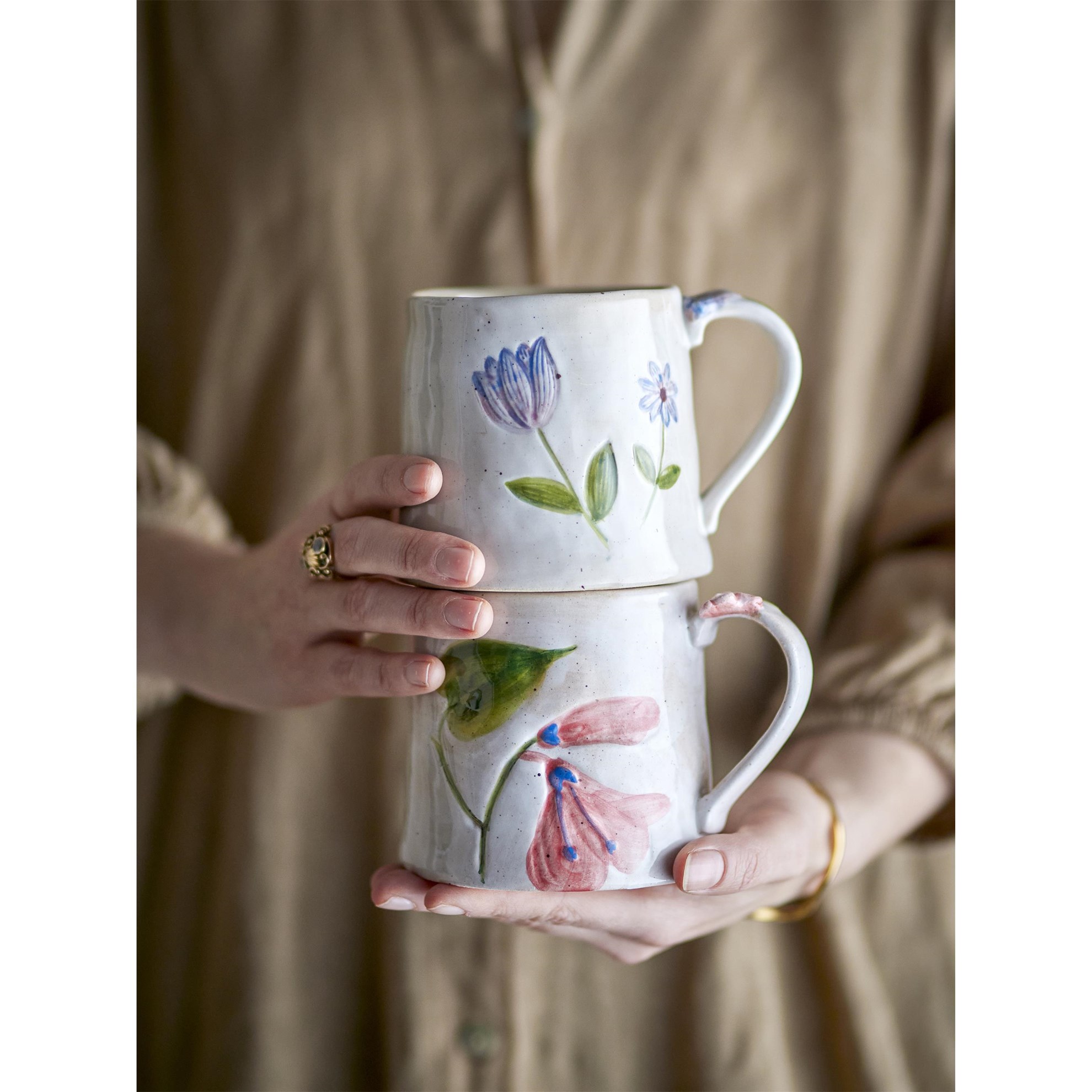 Hrnek s květinovým motivem CAMILLA SET/2ks_1