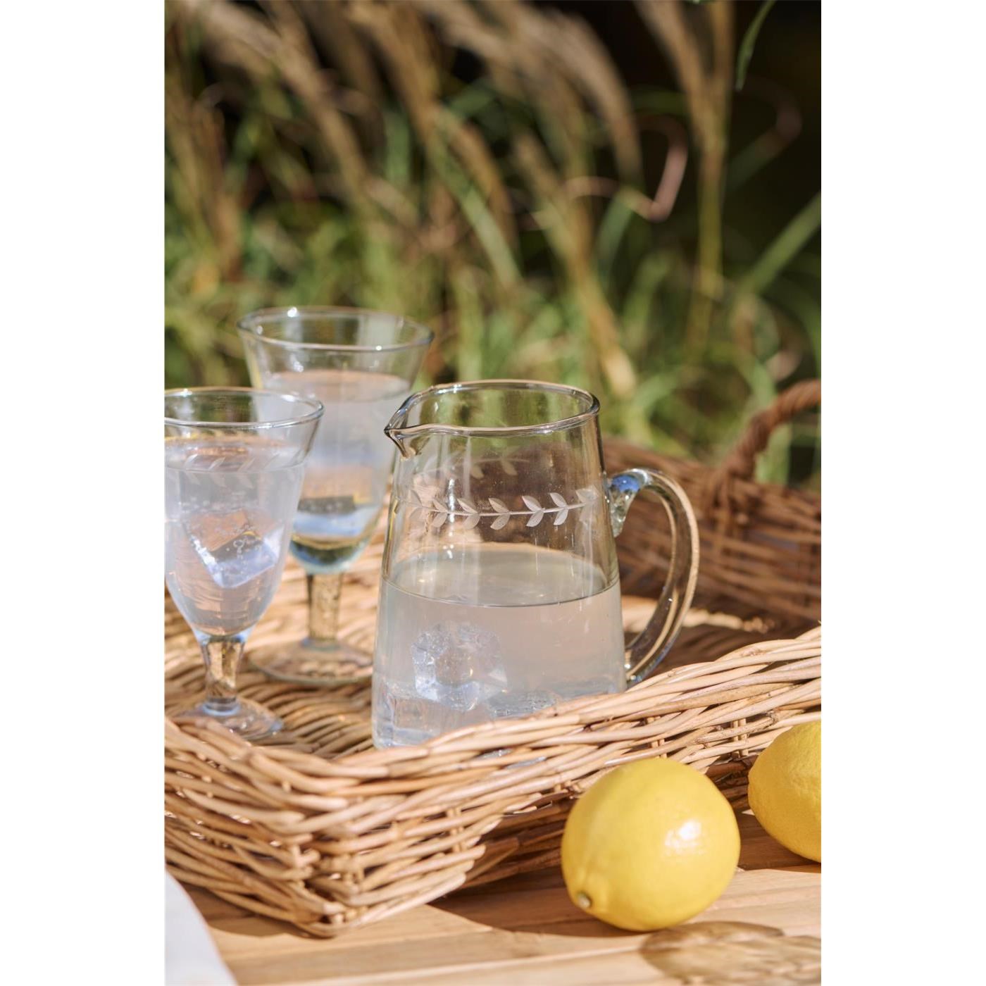 Skleněný džbánek s uchem s drobnými lístky 800 ml_0