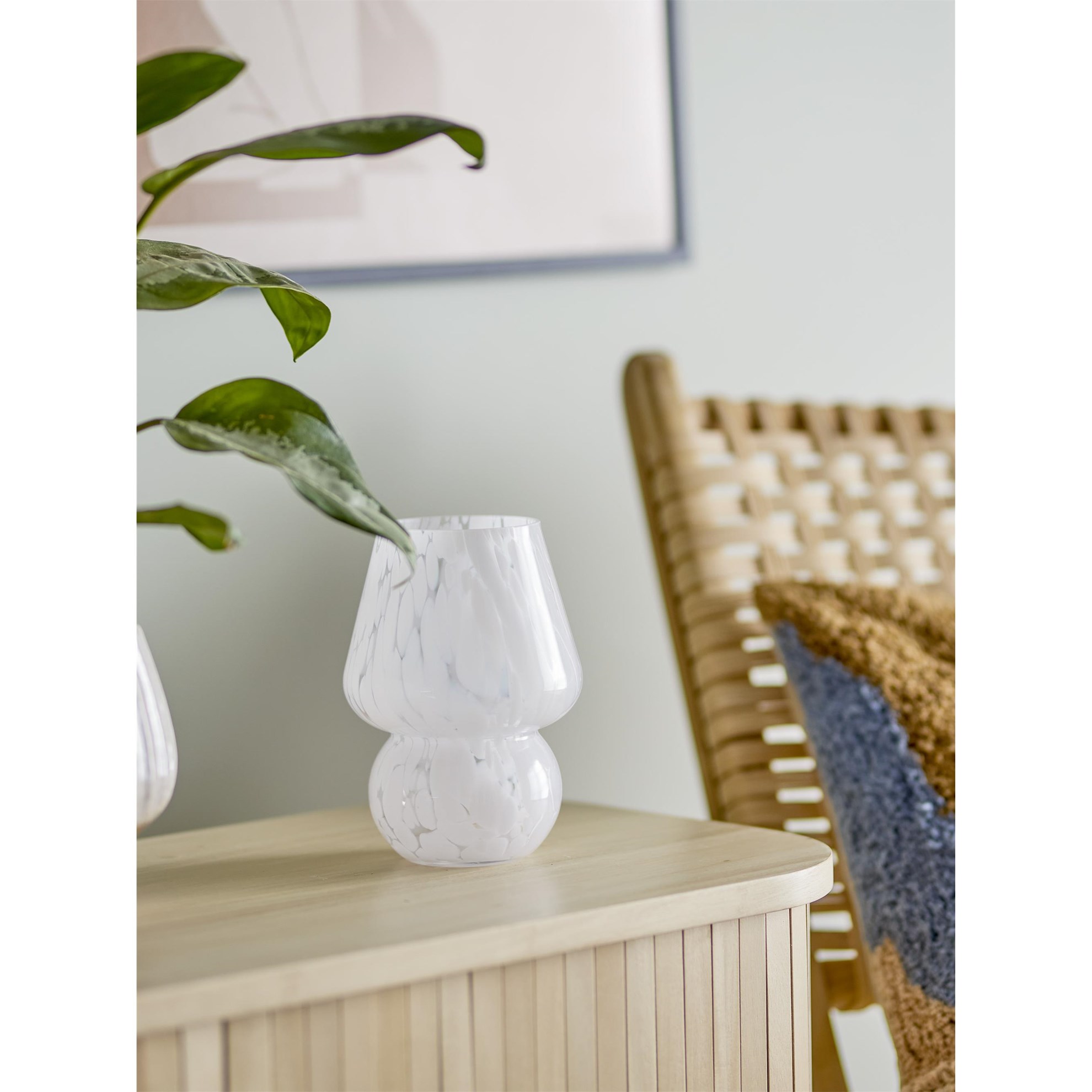 Skleněná váza HALIM V.18,5 cm bílá_0